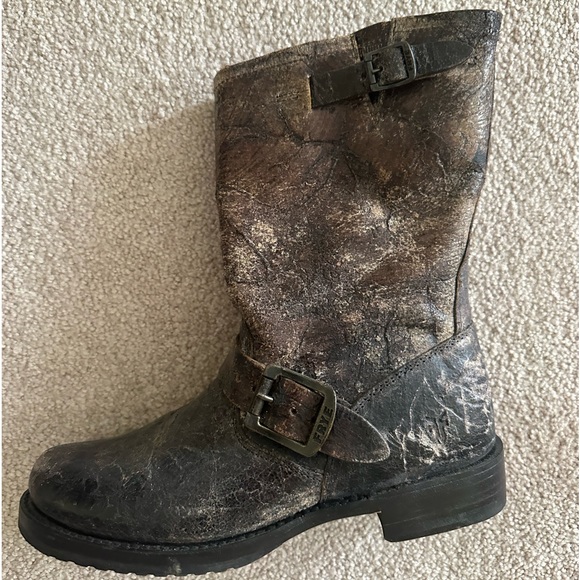 Originally distressed Frye 3/4 boots . Good condition . Worn once. - Picture 2 of 3